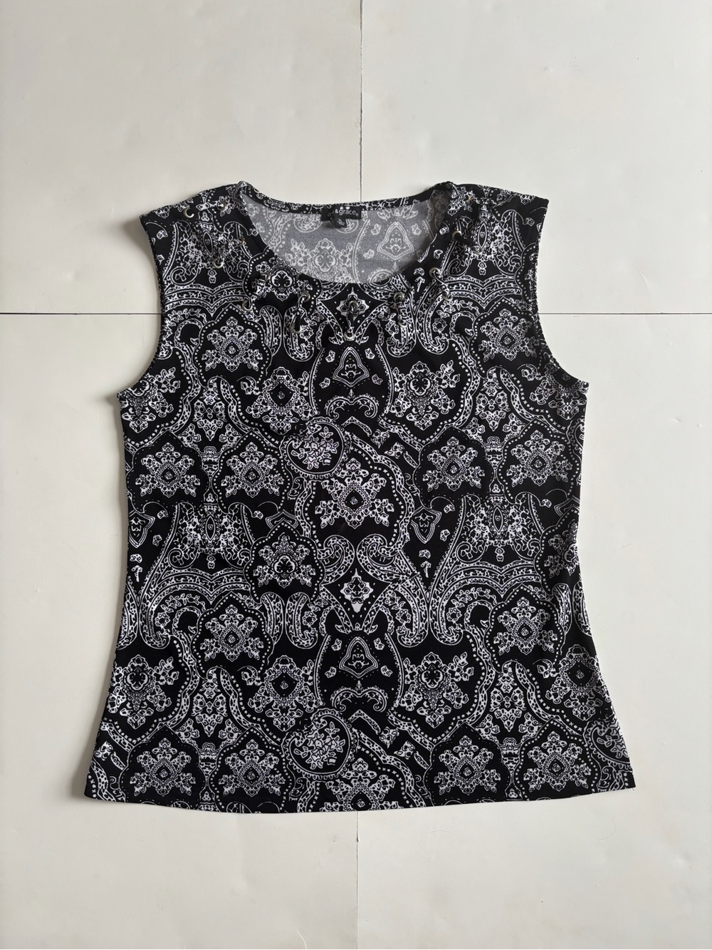 Ava & Grace Black and White Paisley Tank Top